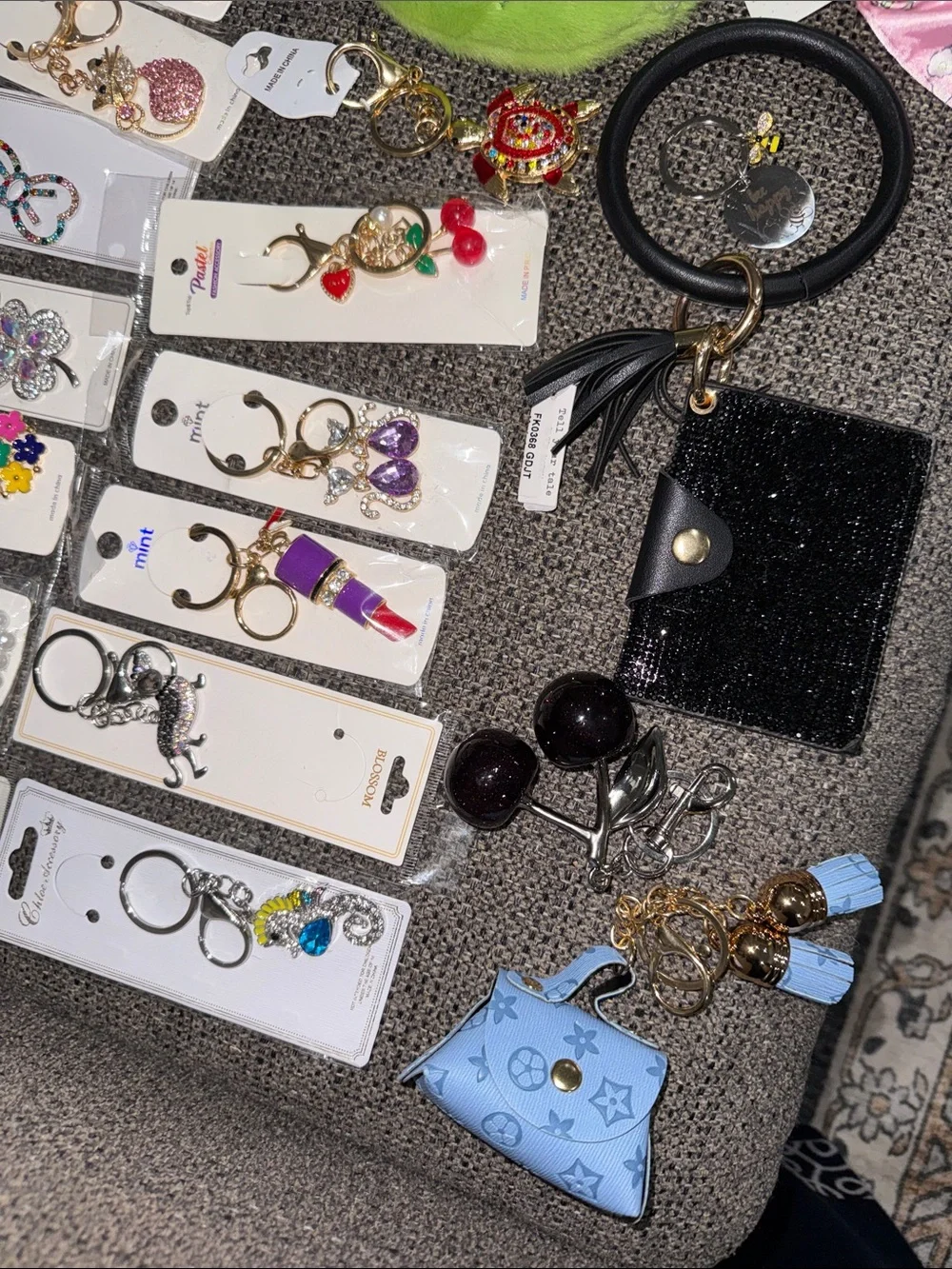 ALL OVER 80 pieces  Assorted Women's Keychains & Pouch Collection